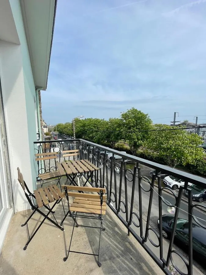 The Seventies Apartment Lorient